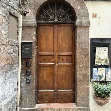 Apartment La Loggia Di Portica Residenza Storica Nel Centro Di Assisi